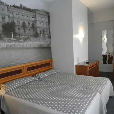 Photo Zabalburu מלון בילבאו