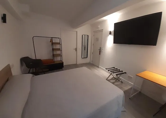 扎巴尔布鲁图片酒店 2*