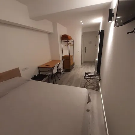 フォト サバルブル ホテル 2*