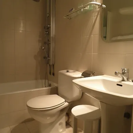 ホテル フォト サバルブル ビルバオ