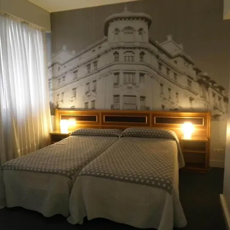 ホテル フォト サバルブル 2*